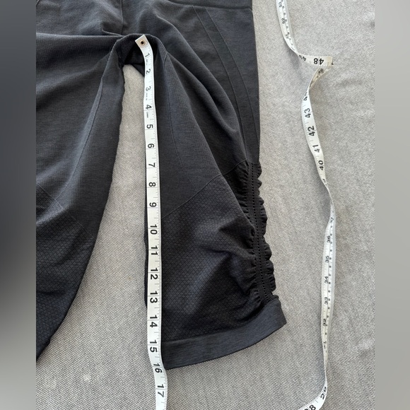 SOLD : NOT FOR SALE - NWOT Lululemon ebb and flow leggings charcoal gray size 10 - Picture 15 of 15